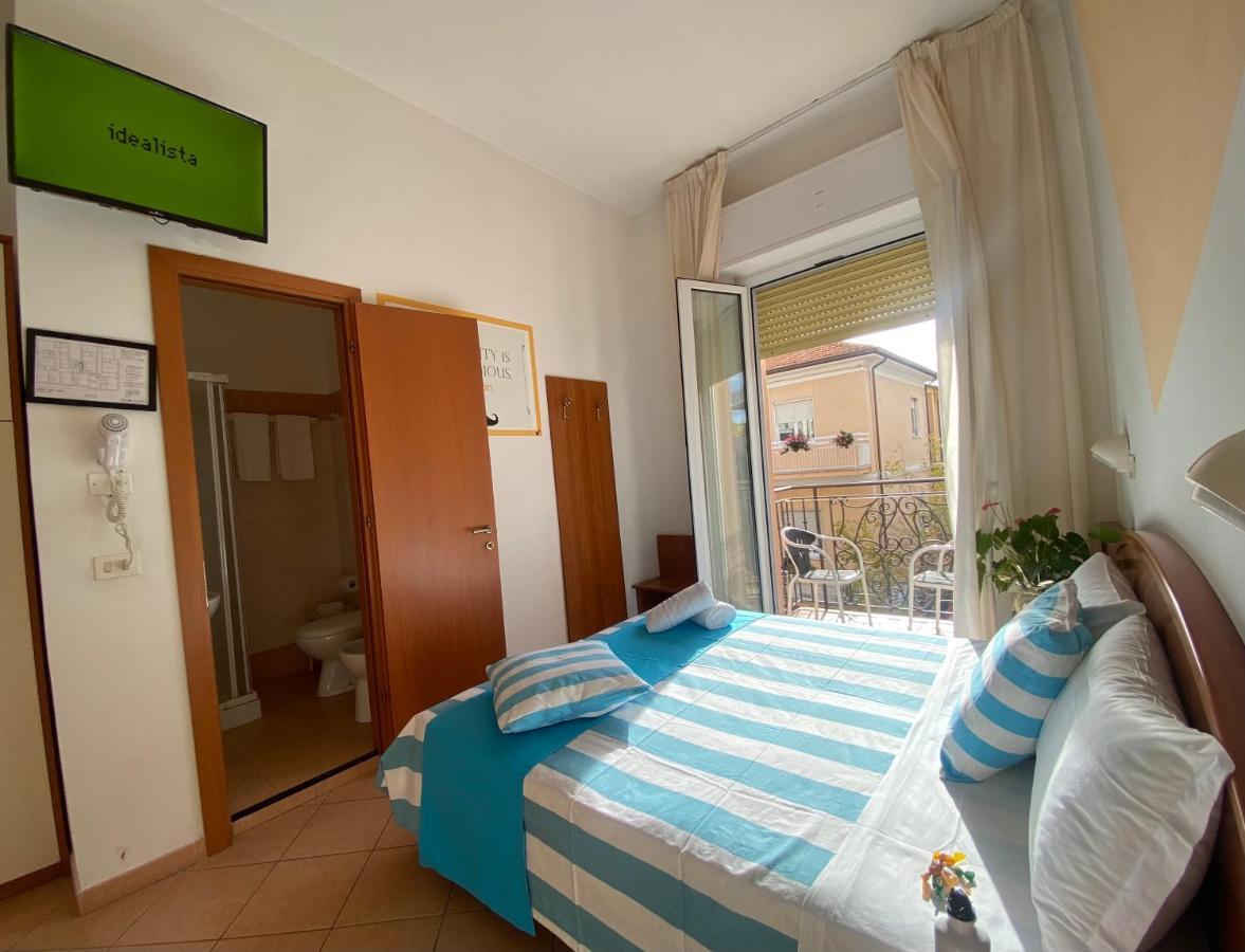 Hotel Villa Caterina Rimini Ngoại thất bức ảnh