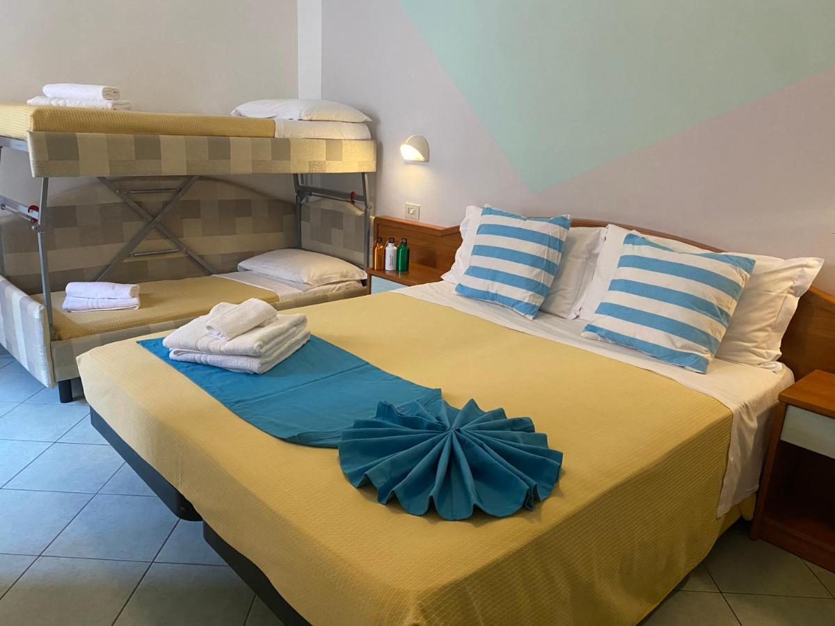 Hotel Villa Caterina Rimini Ngoại thất bức ảnh