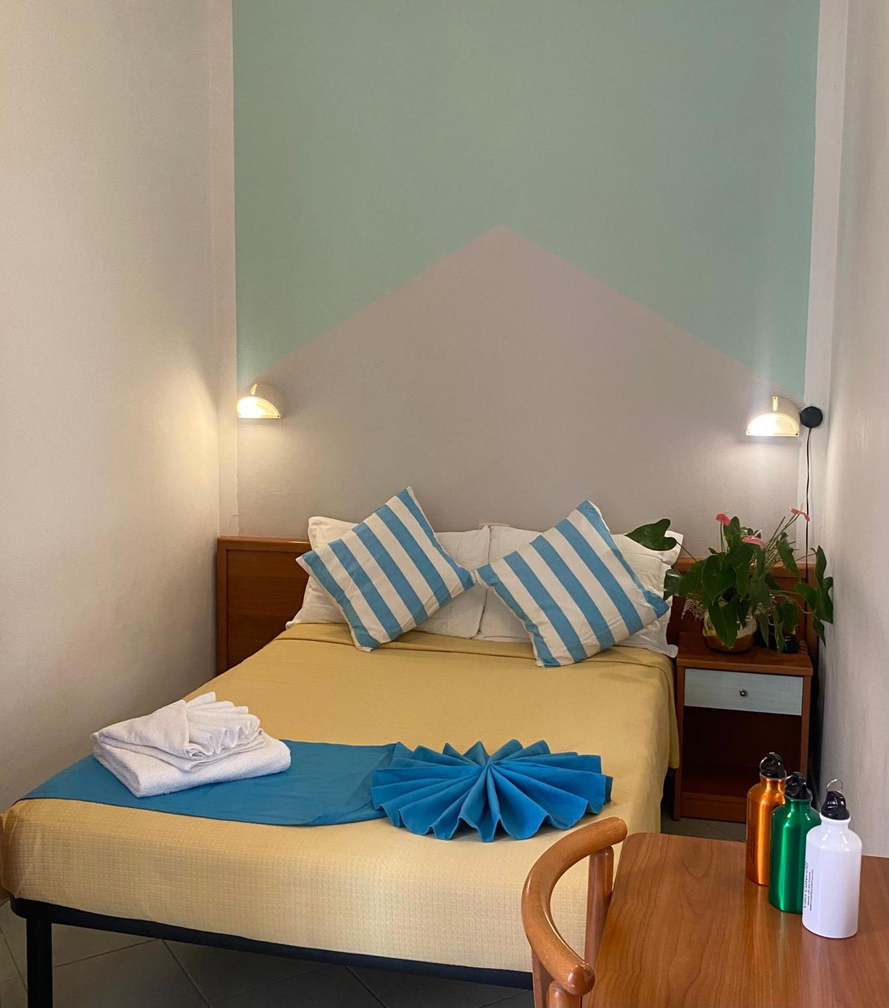Hotel Villa Caterina Rimini Ngoại thất bức ảnh